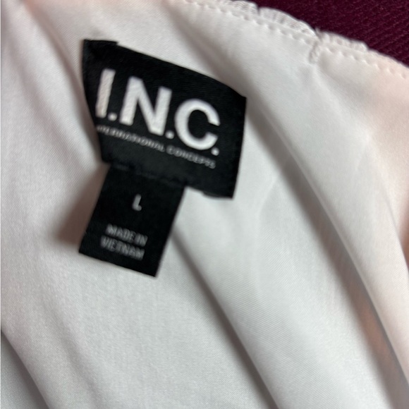 INC International Concepts Cream Ruffled Blouse V Neck - Picture 4 of 6